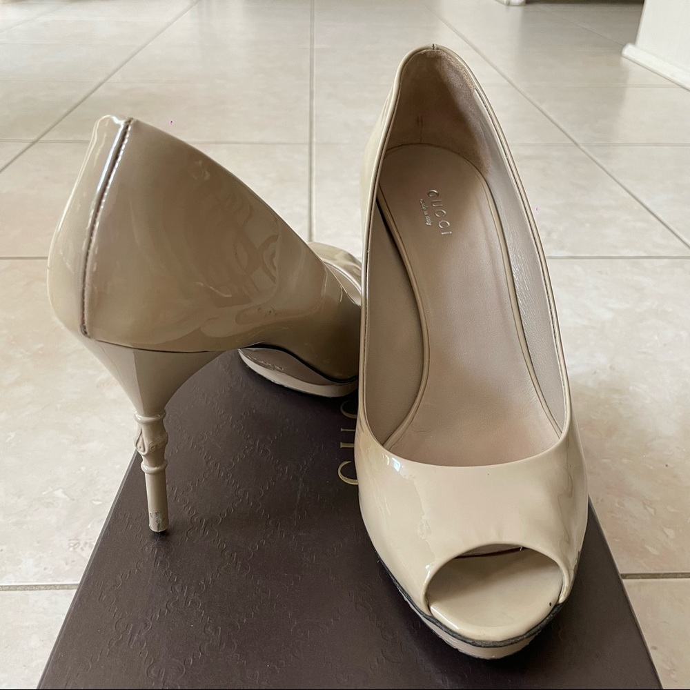 Gucci Peep Toe Pumps (size 40)